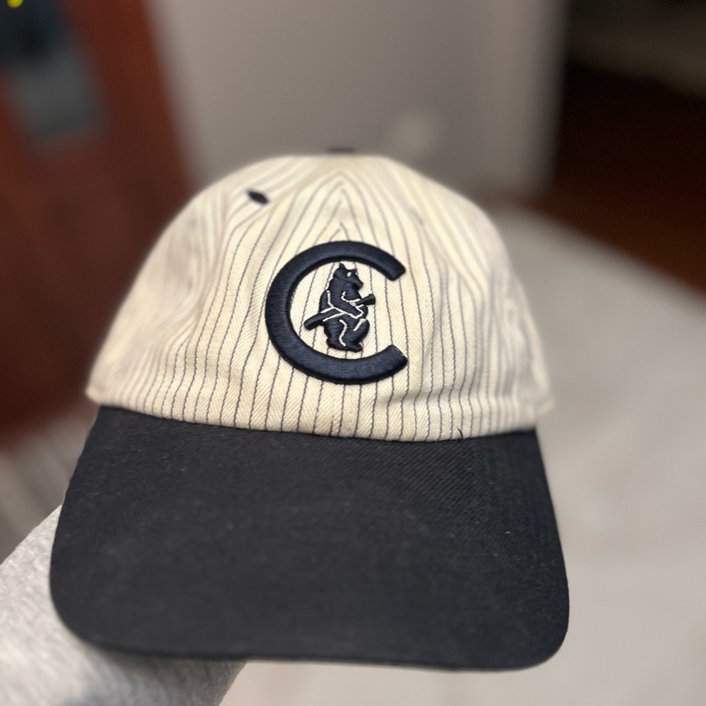 Cubs Vintage Logo striped 47 brand strap back hat